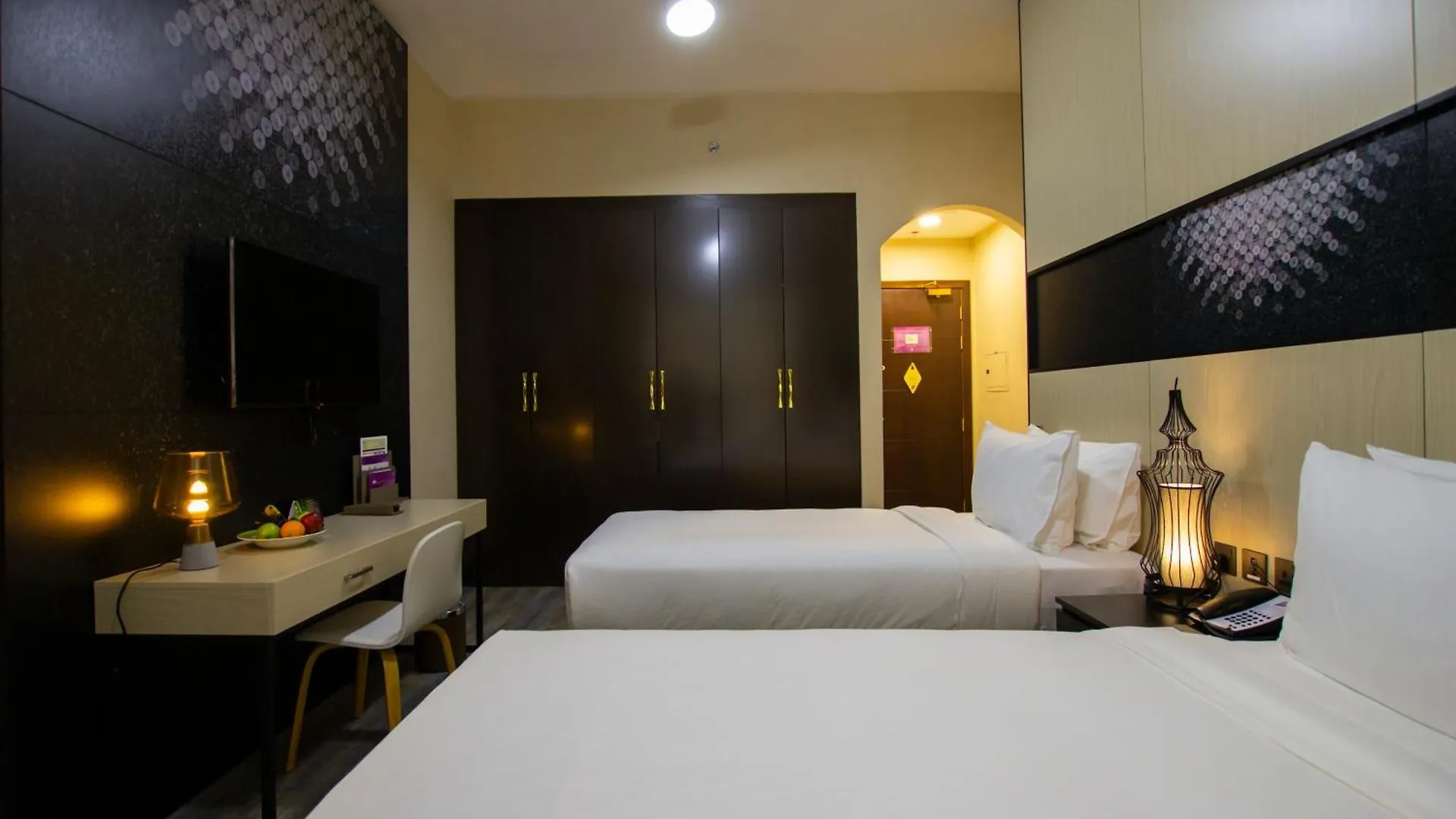 Time Express Hotel Al Khan Шарджа