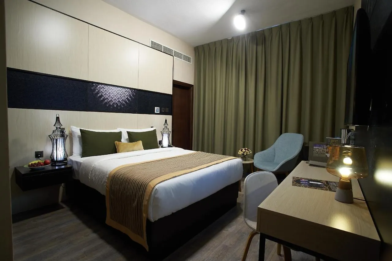 Time Express Hotel Al Khan Szardża